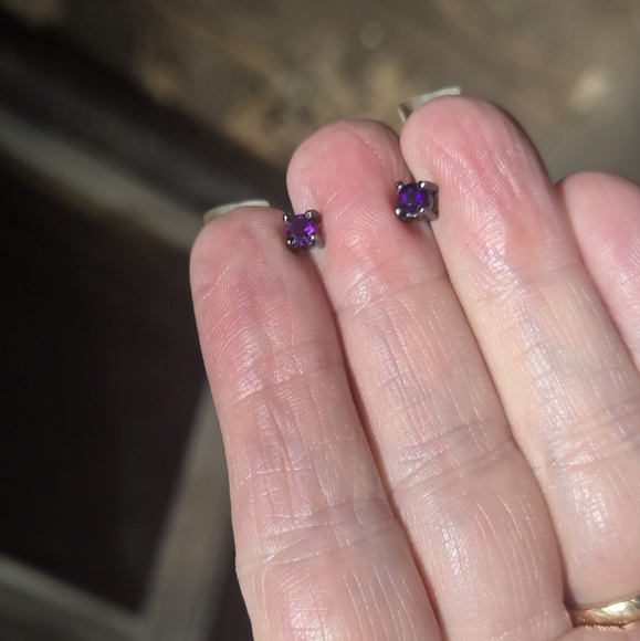 Amethyst sterling & rhodium stud post earrings - Picture 13 of 15